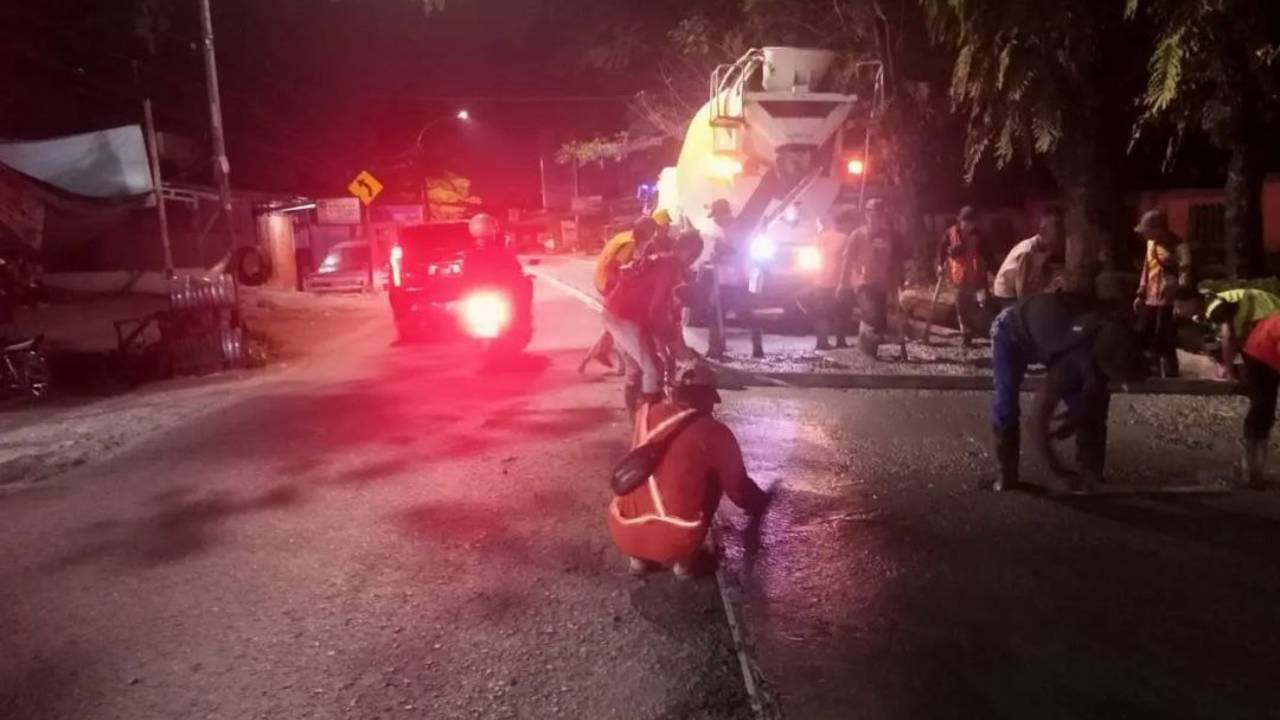 Prioritas Gubernur Andi Sudirman, Pemprov Sulsel Tengah Tangani Ruas Jalan Antang 2 Prioritas Gubernur Andi Sudirman, Pemprov Sulsel Tengah Tangani Ruas Jalan Antang