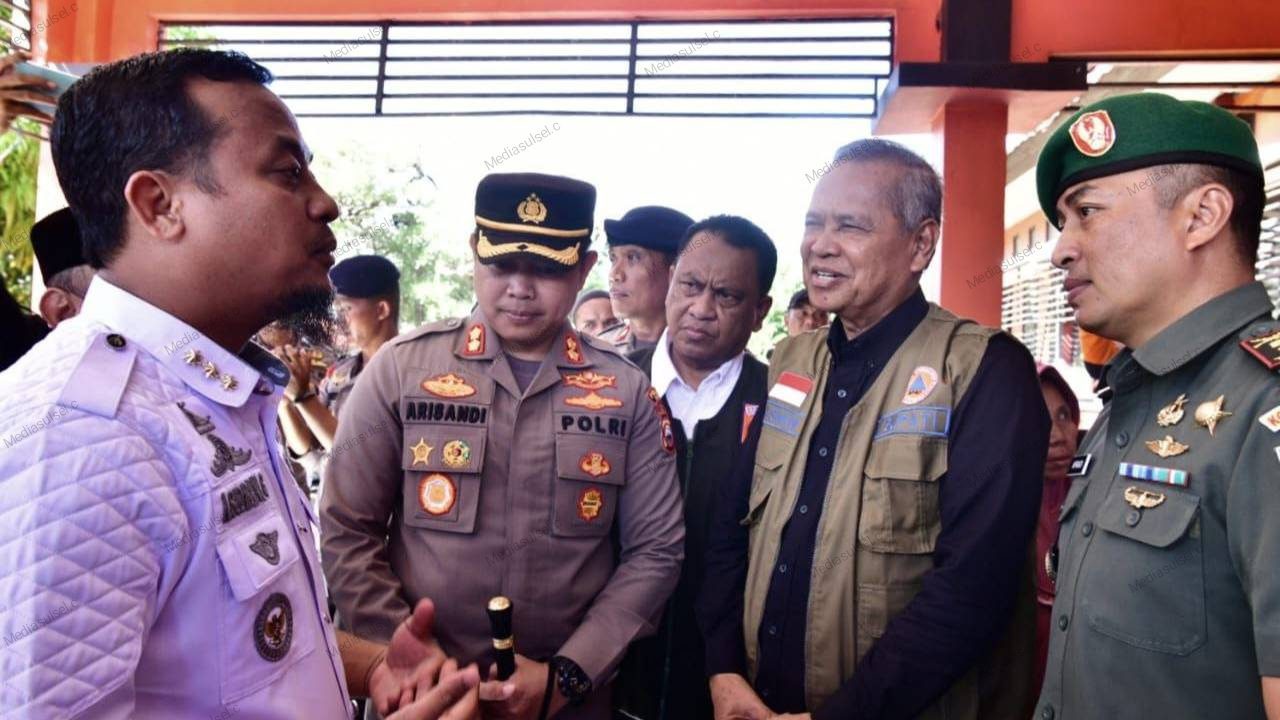 Basmin Mattayang Sebut Gubernur Andi Sudirman Paling Peduli Kondisi Luwu 2 Gubernur Sulsel Andi Sudirman Sulaiman