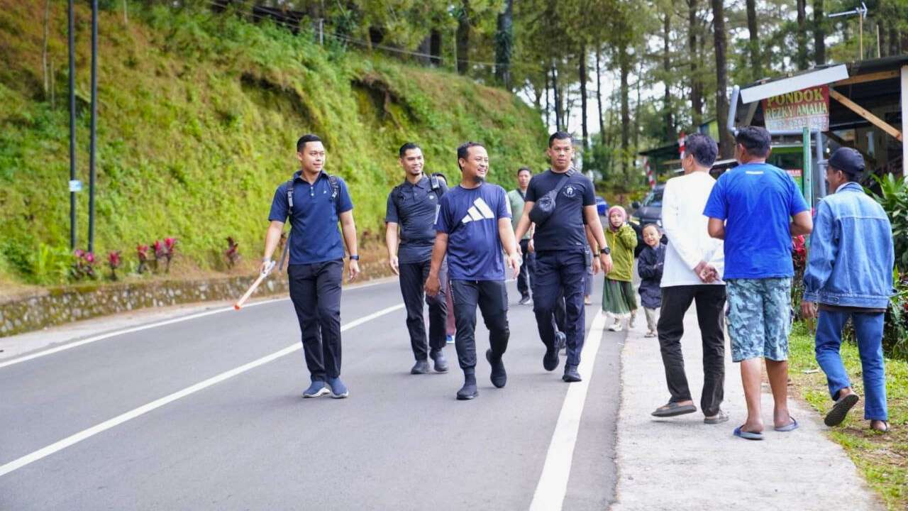 Kesejukan Malino, Gubernur Andi Sudirman Sulaiman Jalan Pagi Sejauh 4 Km