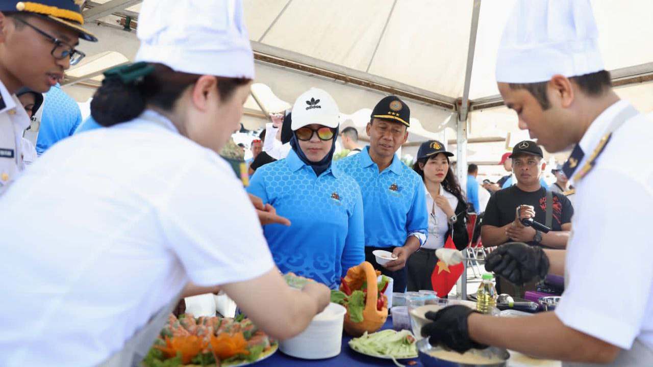 Coto Makassar Mendunia di Panggung Lomba dan Demo Masak MNEK 2023