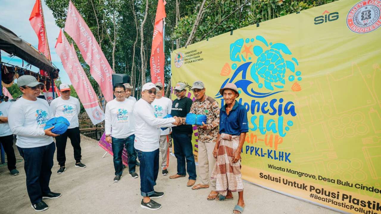 Semen Tonasa Bantu Pengembangan Budidaya Rumput Laut