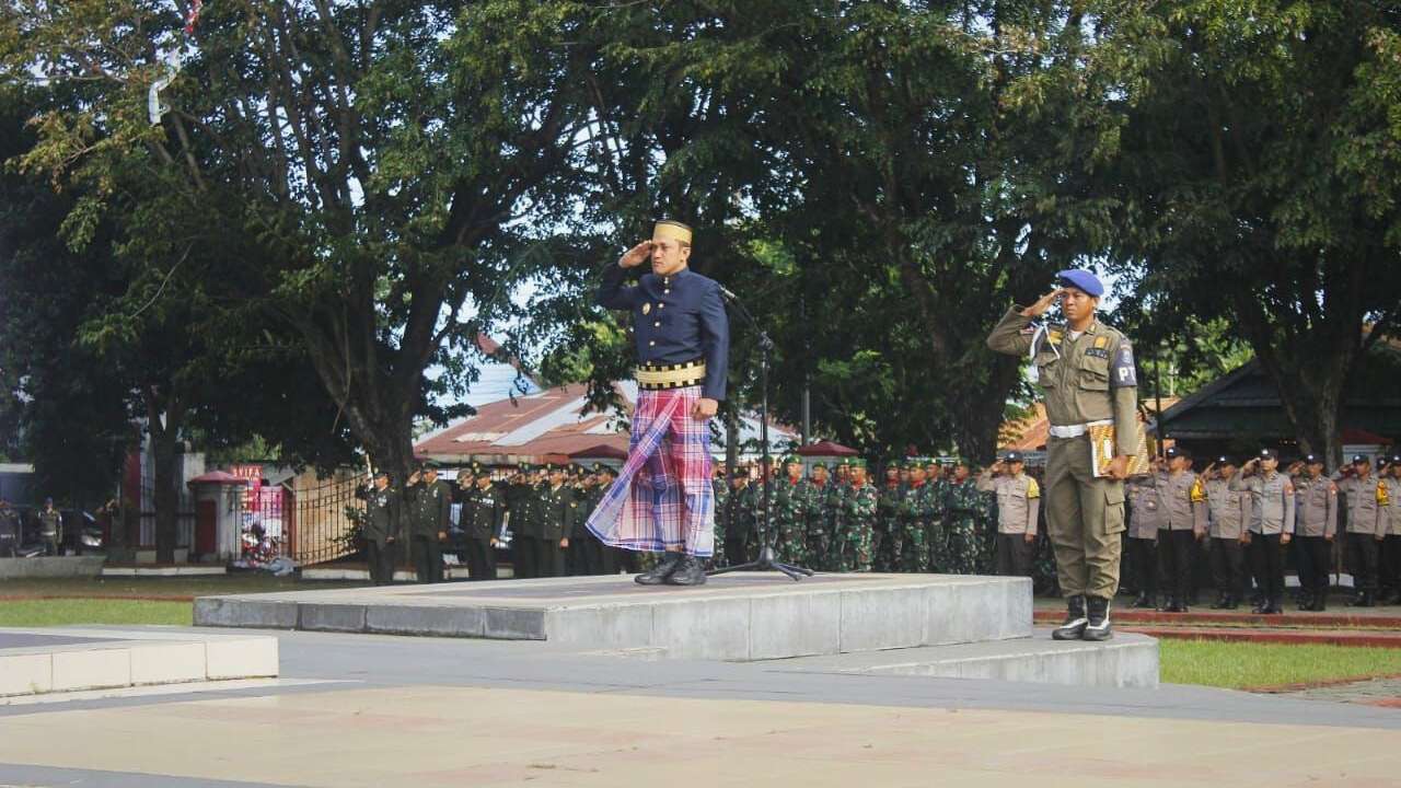 Berpakaian Adat, Paris Yasir Jadi Irup Peringatan Hari Lahir Pancasila