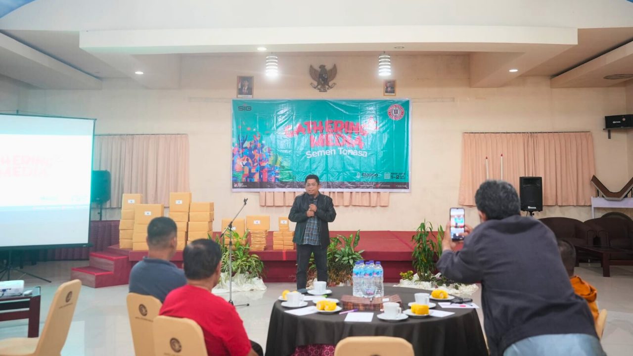 Gathering Media, Semen Tonasa Beri Apresiasi Kepada Awak Media 2 Gathering Media, Semen Tonasa Beri Apresiasi Kepada Awak Media