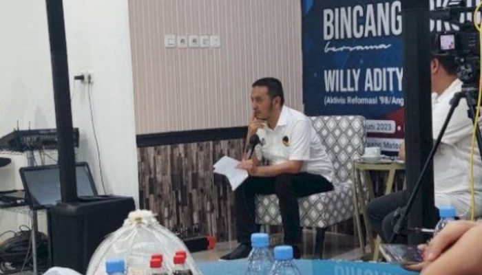 Ketua DPRD Makassar Edukasi Mahasiswa melalui Diskusi bersama Aktivis 97, Willy Aditya