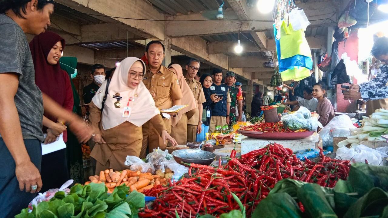 TPID Pangkep Sidak Pasar, 3 Komoditi Pangan Alami Lonjakan Harga Jelang Idul Adha