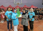 Indira Yusuf Ismail & Kadispora Makassar Semangati Peserta Turnamen Basket 3X3 SMP-SMA