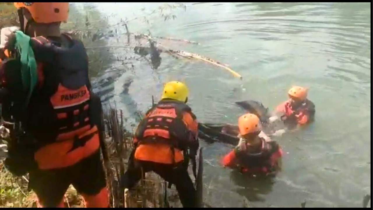 Gegerkan Warga Pangkep, Jasad Bayi Laki-laki Ditemukan Mengapung di Sungai