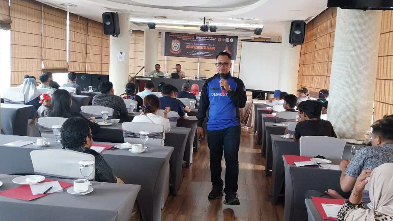Legislator Ray Suryadi Arsyad Dorong Pemuda Makassar Lebih Kreatif Inovatif