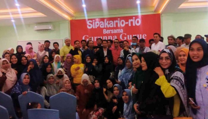 Sejumlah Guru Gelar Acara Sipakario-rio Bersama Gurunna Gurue Kakak Rio