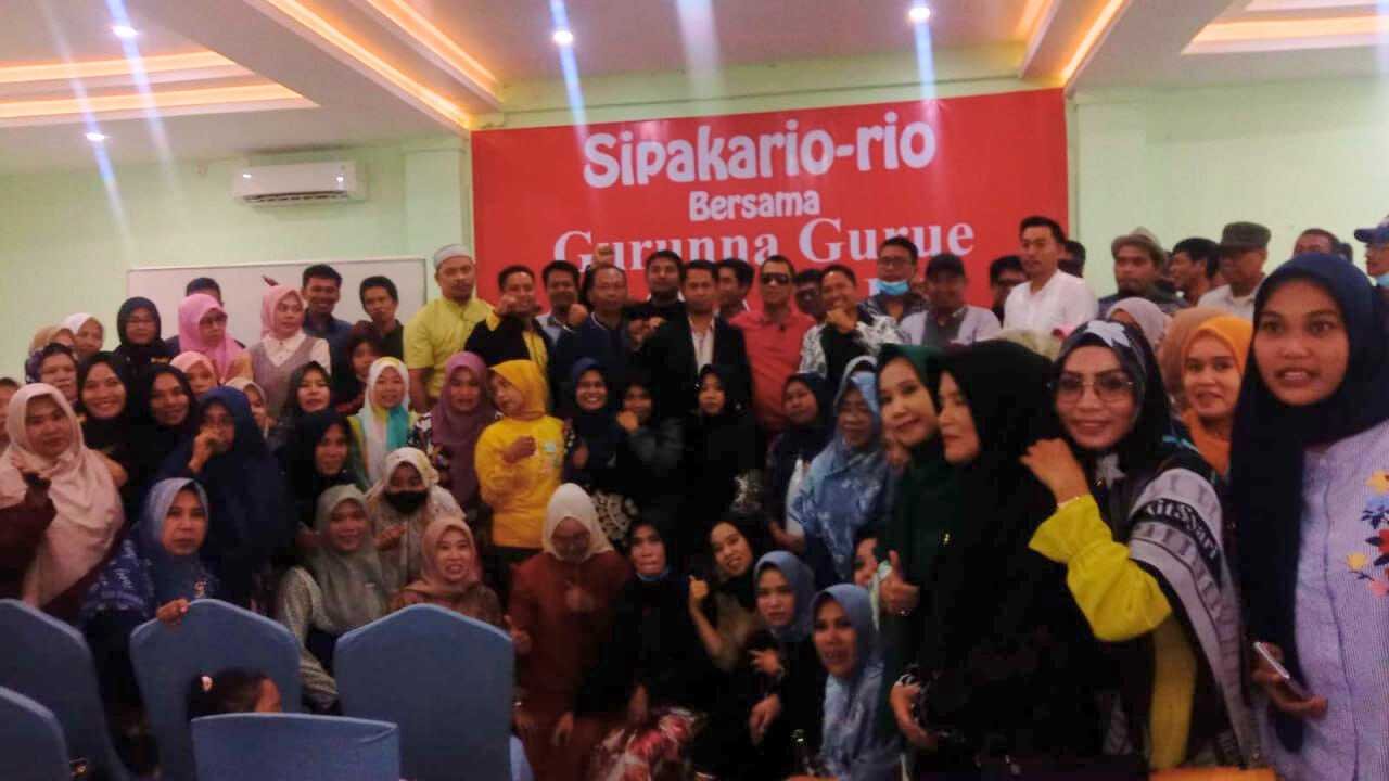 Sejumlah Guru Gelar Acara Sipakario-rio Bersama Gurunna Gurue Kakak Rio