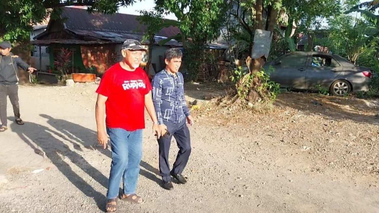 Hamzah Hamid Tinjau Kondisi Jalan dan Drainase di Paccinang 4 & 5 Kelurahan Tello Baru