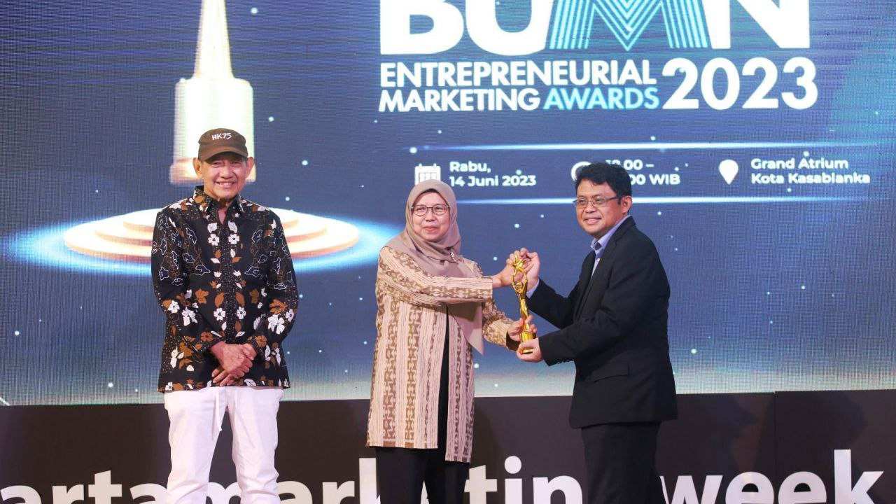 PLN Jadi Best of The Best Company Dalam Ajang BUMN Entrepreneurial Marketing Awards 2023