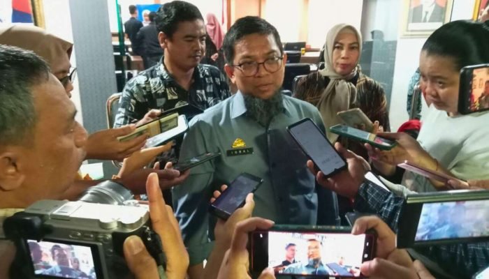 Kadisdik Sulsel Ancam Copot Kepsek yang Berani “Main” dalam PPDB 2023