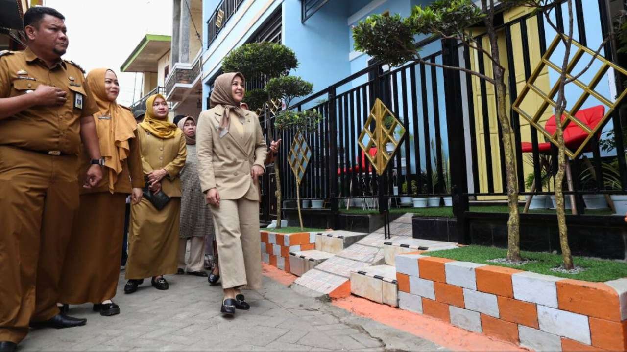 Fatmawati Rusdi Pantau Kesiapan Lomba Kelurahan Tingkat Kabupaten Kota 2023