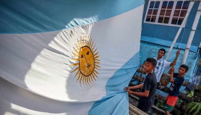 Fans Kecewa, Messi Batal ke Indonesia