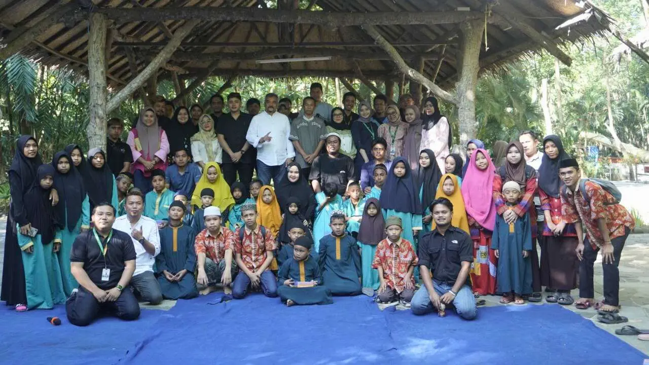 Peringati 10 Muharram, Manajemen Bugis Waterpark Ajak Panti Asuhan Yasinan dan Doa Bersama