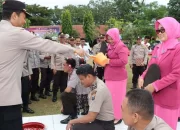 Pimpin Upacara Kenaikan Pangkat 10 Orang Anggotanya, Begini Pesan Kapolres Jeneponto