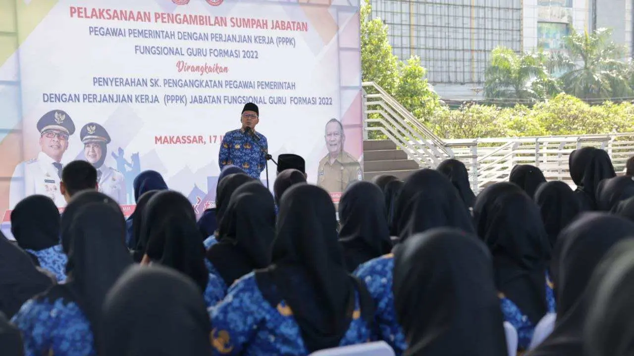 Walkot Danny Motivasi 680 PPPK Guru dalam Simbolisasi Penyerahan SK & Sumpah Jabatan