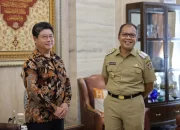 Walkot Danny Tandatangani MoU Layanan Publik Perbankan dengan Bank Mandiri