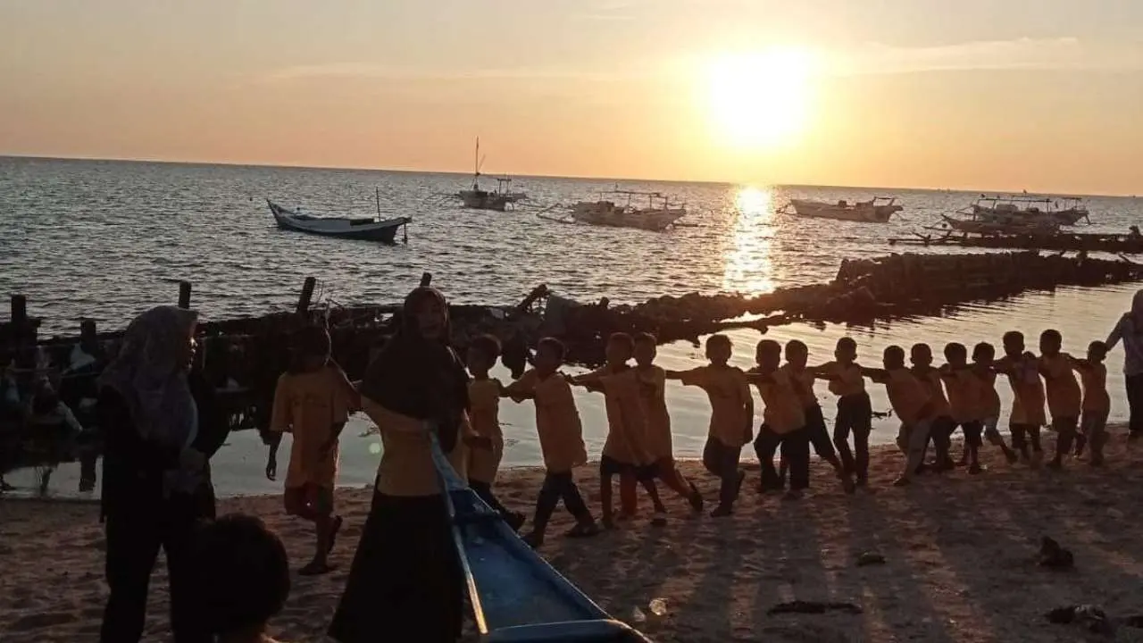 Peduli Dunia Pendidikan, PLN Hadirkan Pendampingan Literasi Anak di Pulau Sanane