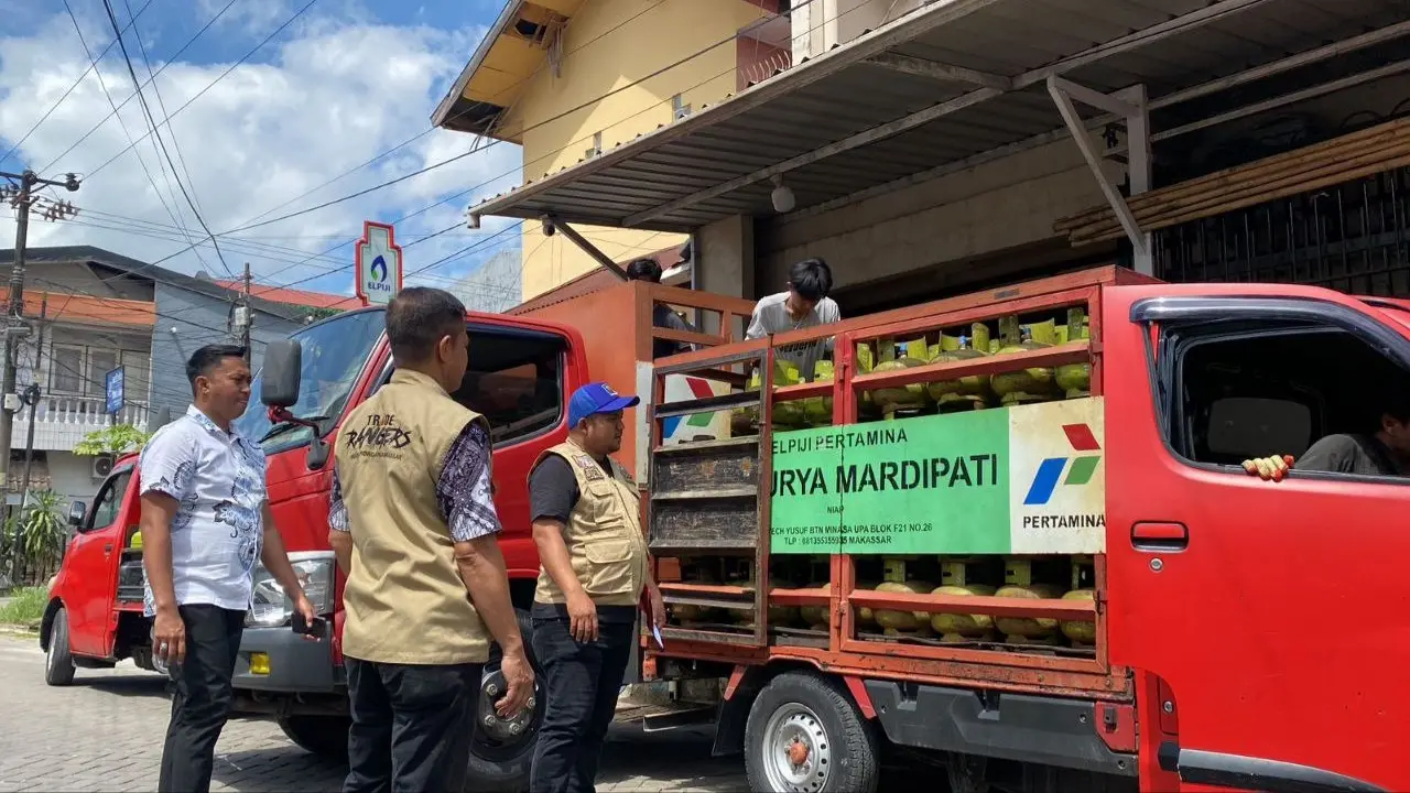 Respon Cepat Keluhan Warga, Disdag Makassar Sidak Pangkalan LPG 3 kg