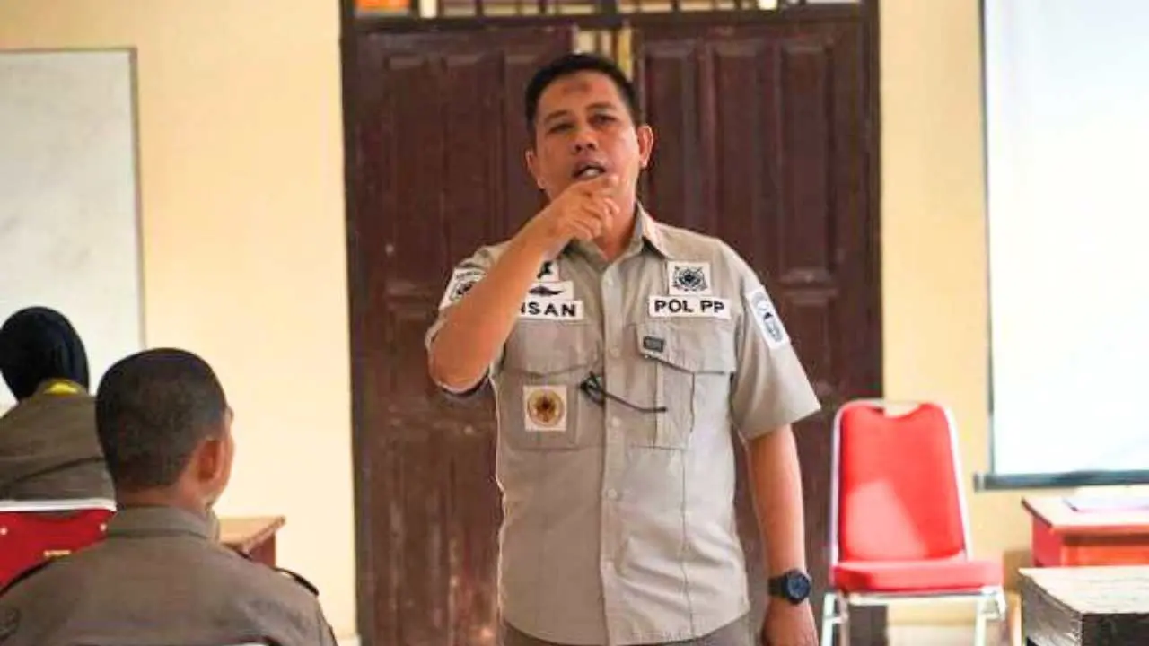 Ihsan Samad Beri Materi di Diklat Peningkatan Kapasitas SDM Aparatur Satpol