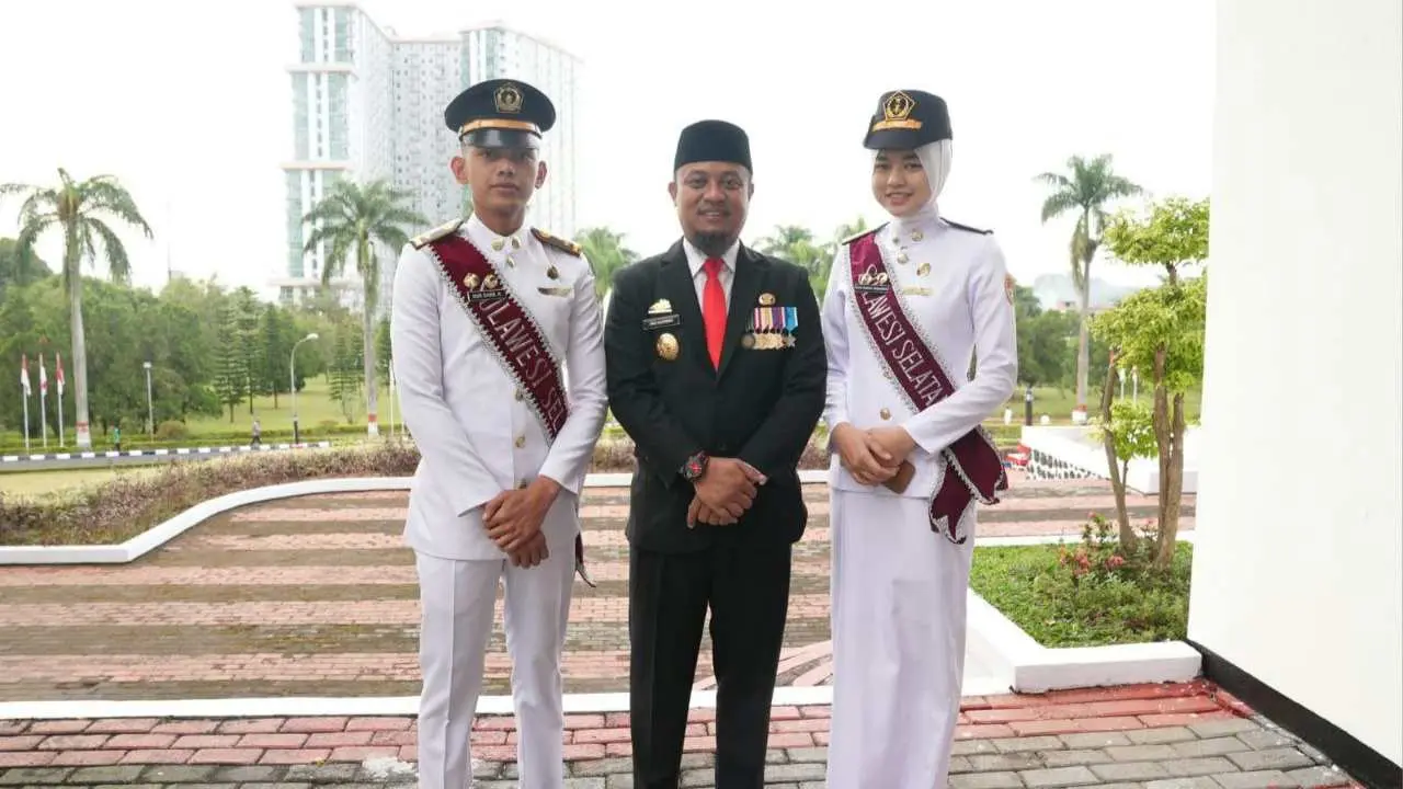 Gubernur Andi Sudirman Hadiri Pelantikan Pamong Praja Muda Lulusan IPDN Angk. XXX 3 Gubernur Andi Sudirman Hadiri Pelantikan Pamong Praja Muda Lulusan IPDN Angk. XXX