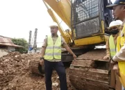 Gubernur Andi Sudirman Tinjau Pembangunan Jembatan Sungai Malango di Torut