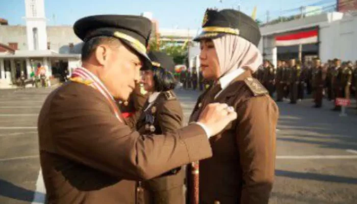Kajati Sulsel Bertindak Inspektur Upacara Peringatan Hari Bhakti Adhyaksa Ke-63