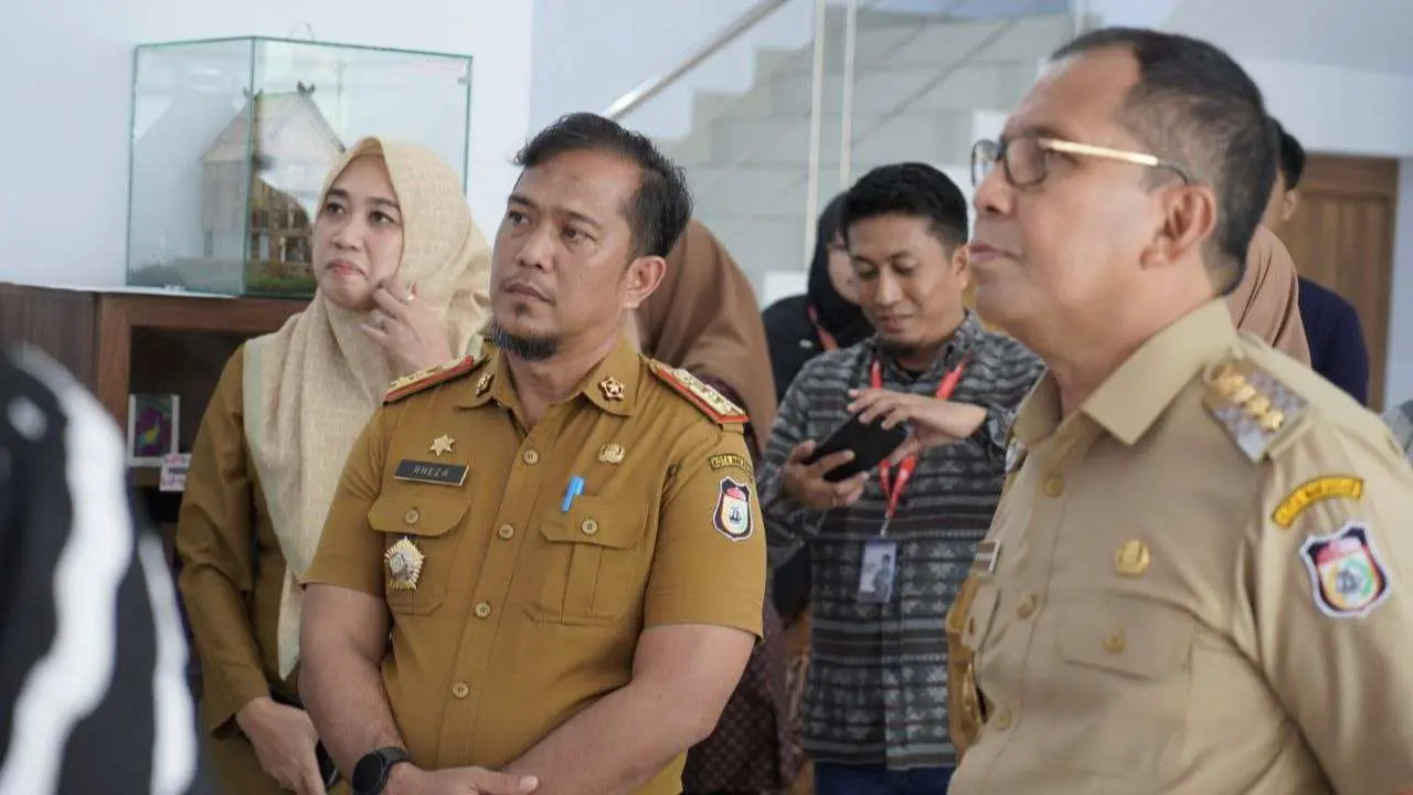 Danny Pomanto Tinjau Inkubator UMKM Didampingi Kadiskop Makassar