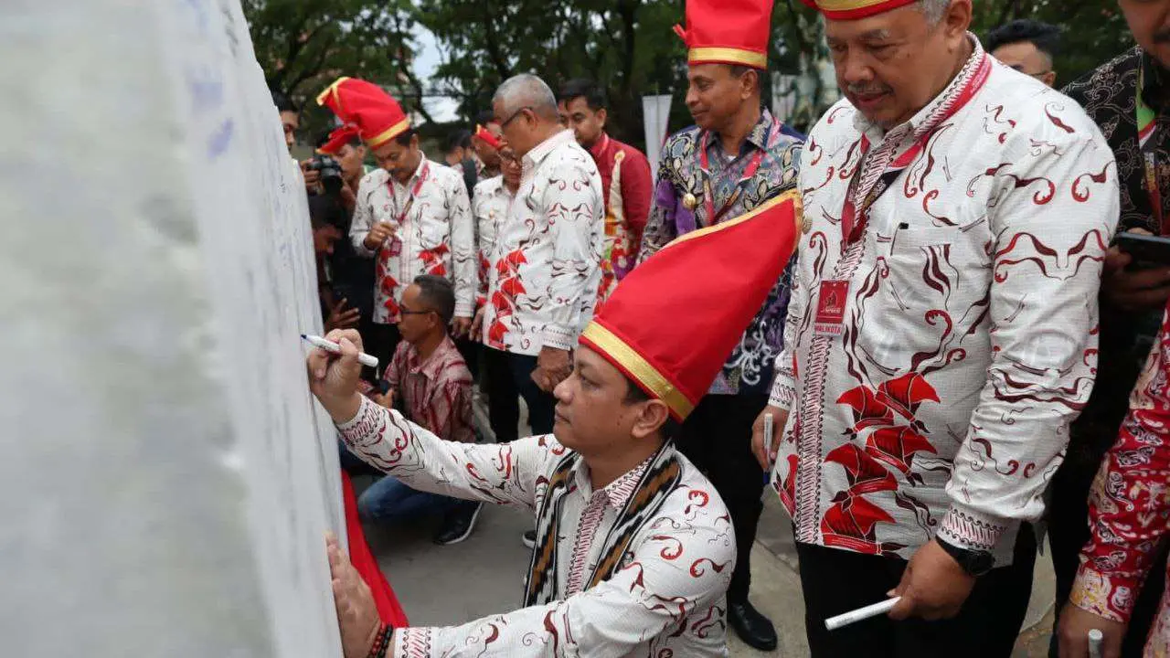 Penandatanganan Prasasti APEKSI di Makassar Simbol Eratnya Kerja Sama Antar Pemkot