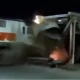 Kereta Api Berantas Seruduk Truk Trailer di Semarang