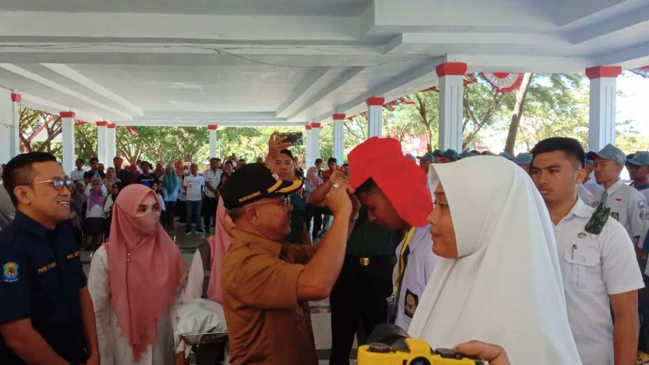 Bupati Jeneponto Akui 75 Siswa-siswi yang Terpilih Jadi Paskibraka Adalah Orang Pilihan 2 Bupati Jeneponto Akui 75 Siswa-siswi yang Terpilih Jadi Paskibraka Adalah Orang Pilihan