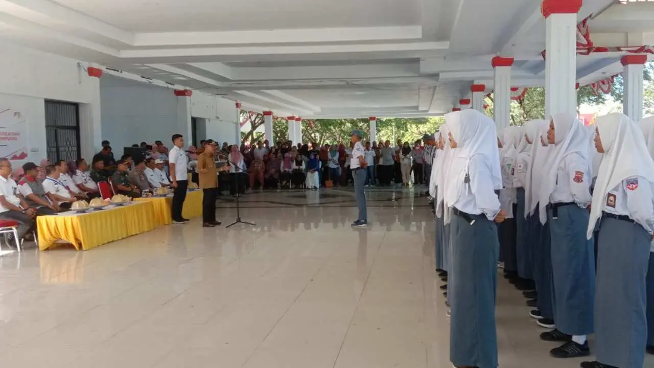 Bupati Jeneponto Akui 75 Siswa-siswi yang Terpilih Jadi Paskibraka Adalah Orang Pilihan 3 Bupati Jeneponto Akui 75 Siswa-siswi yang Terpilih Jadi Paskibraka Adalah Orang Pilihan