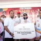 Di Bulukumba, Gubernur Andalan Serahkan Bantuan di Kegiatan Anti Mager 10 Tahun PKH