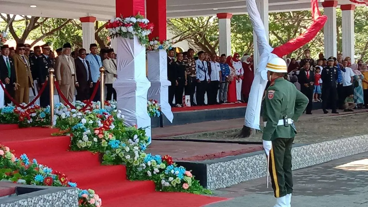 Peringatan HUT Ke-78 Kemerdekaan RI di Jeneponto Berlangsung Hikmat 2 Peringatan HUT Ke-78 Kemerdekaan RI di Jeneponto Berlangsung Hikmat