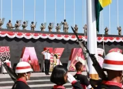 Danny Pomanto Pimpin Gladi Upacara Pengibaran Bendera Berkonsep Bunga Rampai di Anjungan Losari