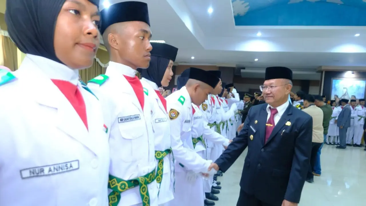 Anggota Paskibraka Jeneponto Resmi Dikukuhkan 2 Jelang Peringatan HUT RI ke-78, Bupati Jeneponto Kukuhkan Anggota Paskibraka
