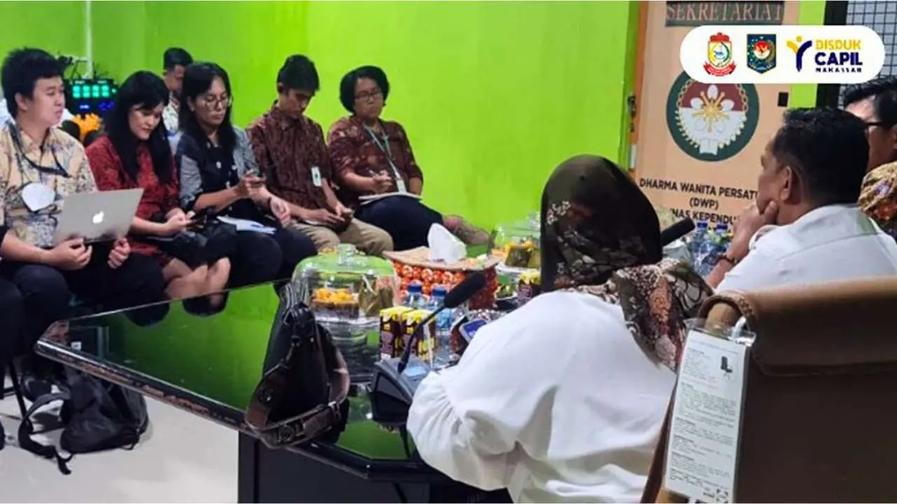 Disdukcapil Makassar Terima Kunjungan Kementerian PPN RI 2 Disdukcapil Makassar Terima Kunjungan Kementerian PPN RI