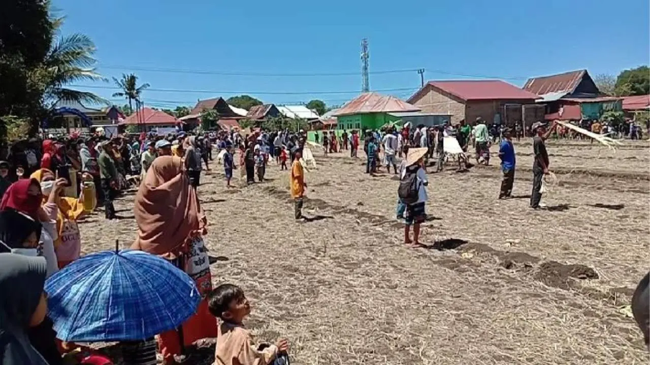 HUT RI ke-78, Kades Boronglamu Gelar Lomba Layang-layang Raung Tala', Camat Arungkeke: Ini Inovasi Pak Desa