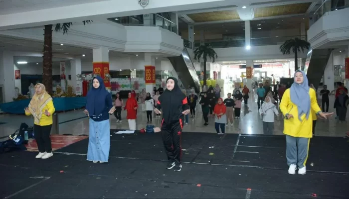 ASN BKPSDMD Makassar Gelar Senam Pagi, Akhmad Namsum: Biasakan Perilaku Sehat dan Meningkatkan kebugaran