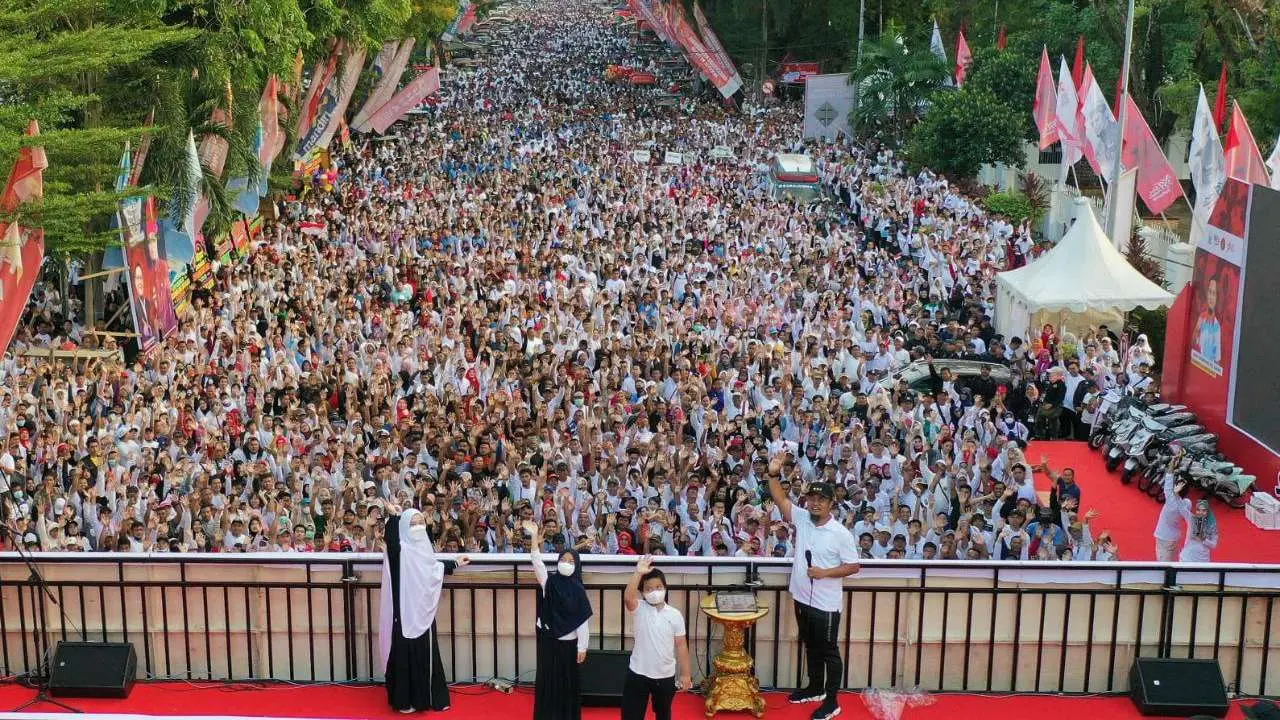 Menhan Prabowo & Gubernur Andi Sudirman Jalan Sehat Anti Mager Bersama 450 Ribu Warga Sulsel 2 Menhan Prabowo & Gubernur Andi Sudirman Jalan Sehat Anti Mager Bersama 450 Ribu Warga Sulsel