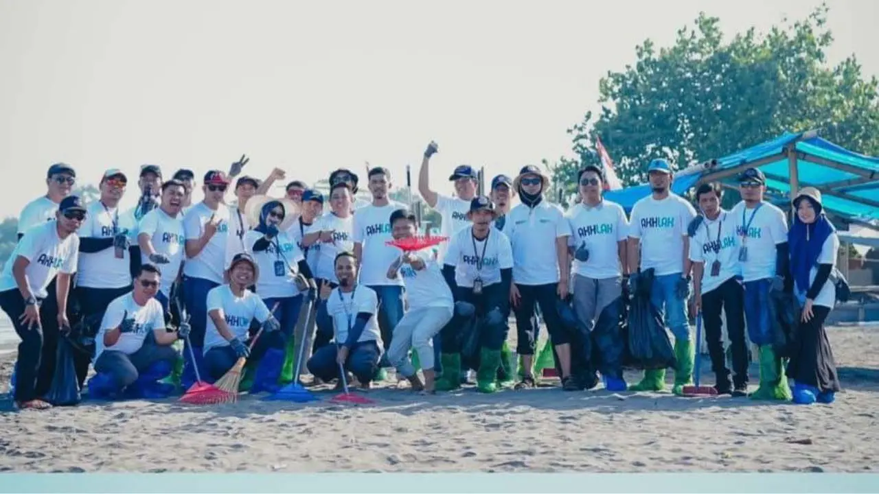 Milenial Enviromental Movement, Milenial Semen Tonasa Ikut Menjaga Kebersihan Lingkungan