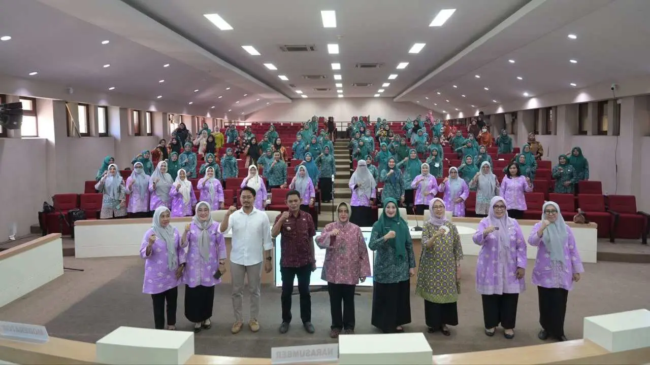 Hari ke-4, Indira Yusuf Ismail Beri Arahan Bimtek Aplikasi Data Dasawisma Kec. Ujung Tanah