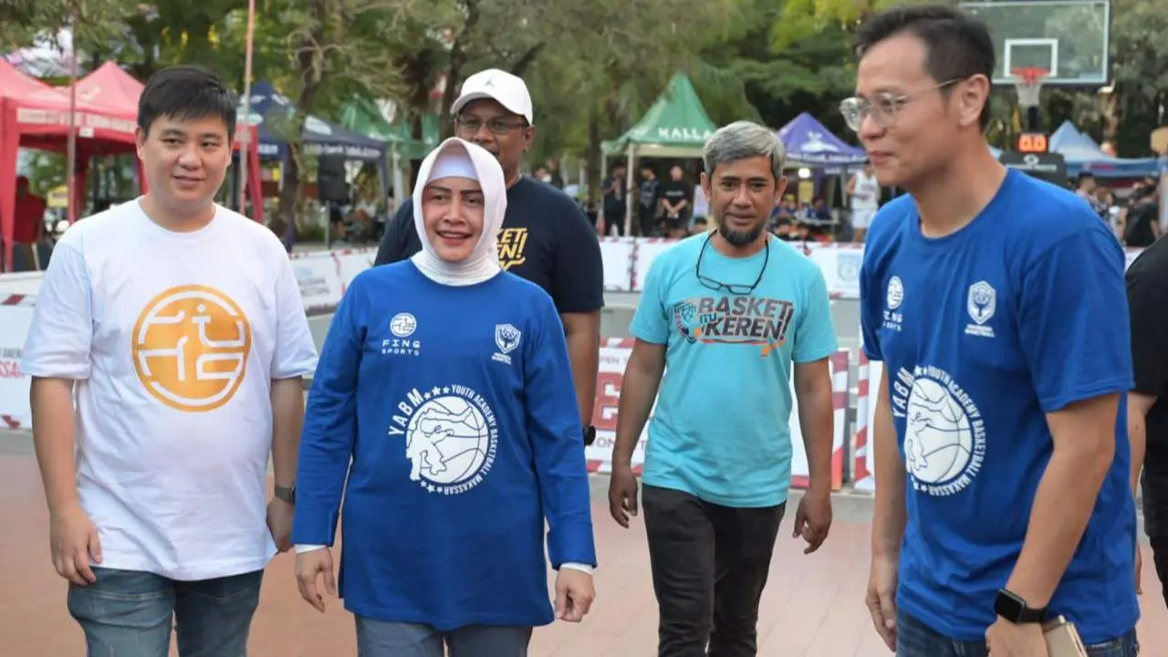 Buka Pertandingan YABM 3x3 Competition, Indira Yusuf Ismail Serukan Semangat Fair Play di Lapangan 2 Buka Pertandingan YABM 3x3 Competition, Indira Yusuf Ismail Serukan Semangat Fair Play di Lapangan