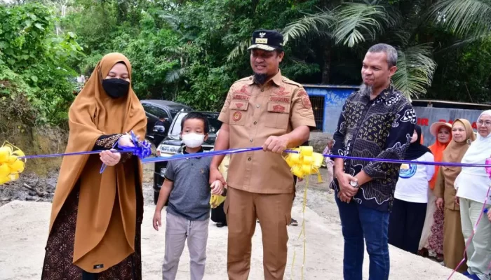 Gubernur Bersama Ketua TP PKK Sulsel Resmikan Embung Agrowisata Pallae, Aliri Persawahan Warga Bone