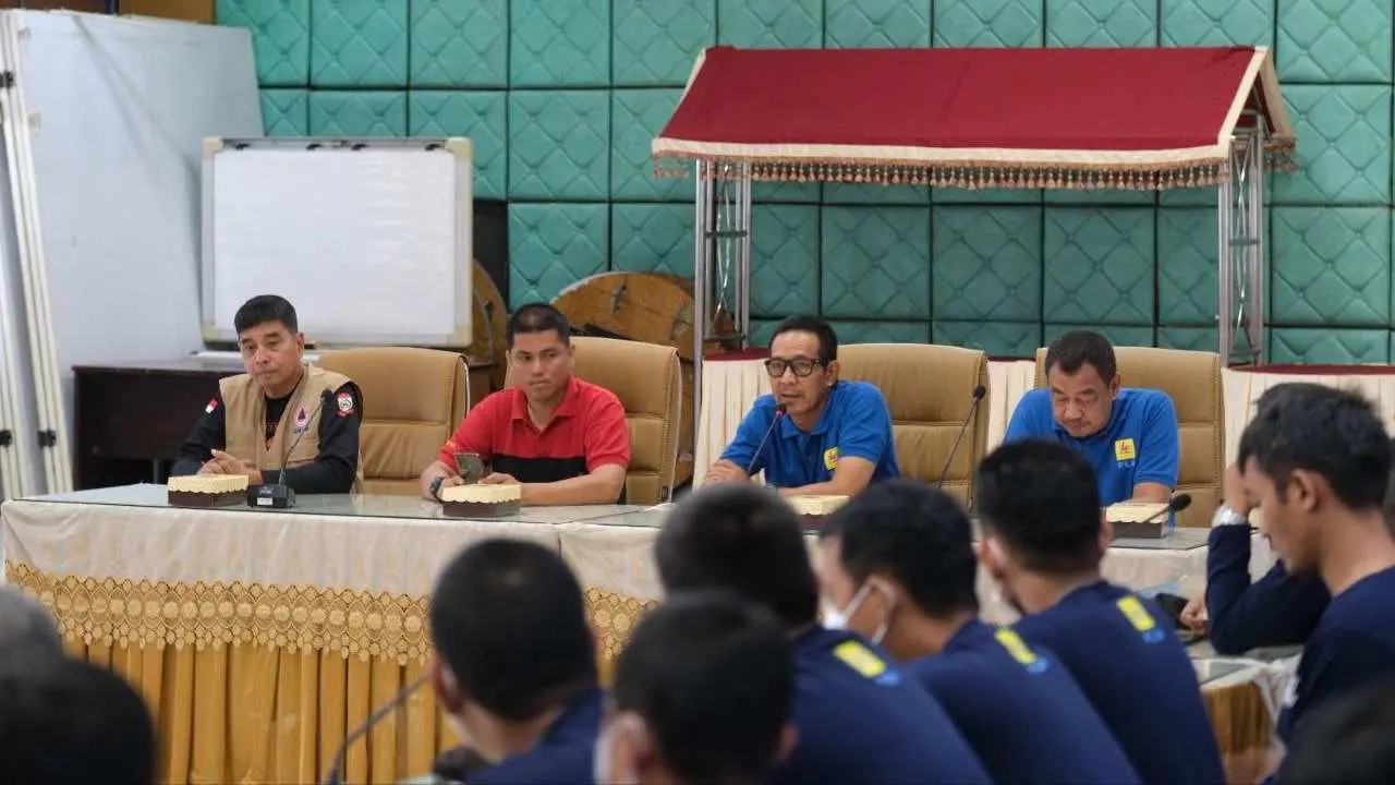 PLN Sulselrabar Gelar Simulasi Tanggap Darurat, Antisipasi Bahaya di Lingkungan Kerja 2 PLN Sulselrabar Gelar Simulasi Tanggap Darurat, Antisipasi Bahaya di Lingkungan Kerja