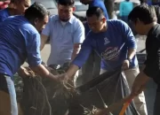 Bapenda Makassar Gelar Kerja Bakti di Lingkungan Kantor