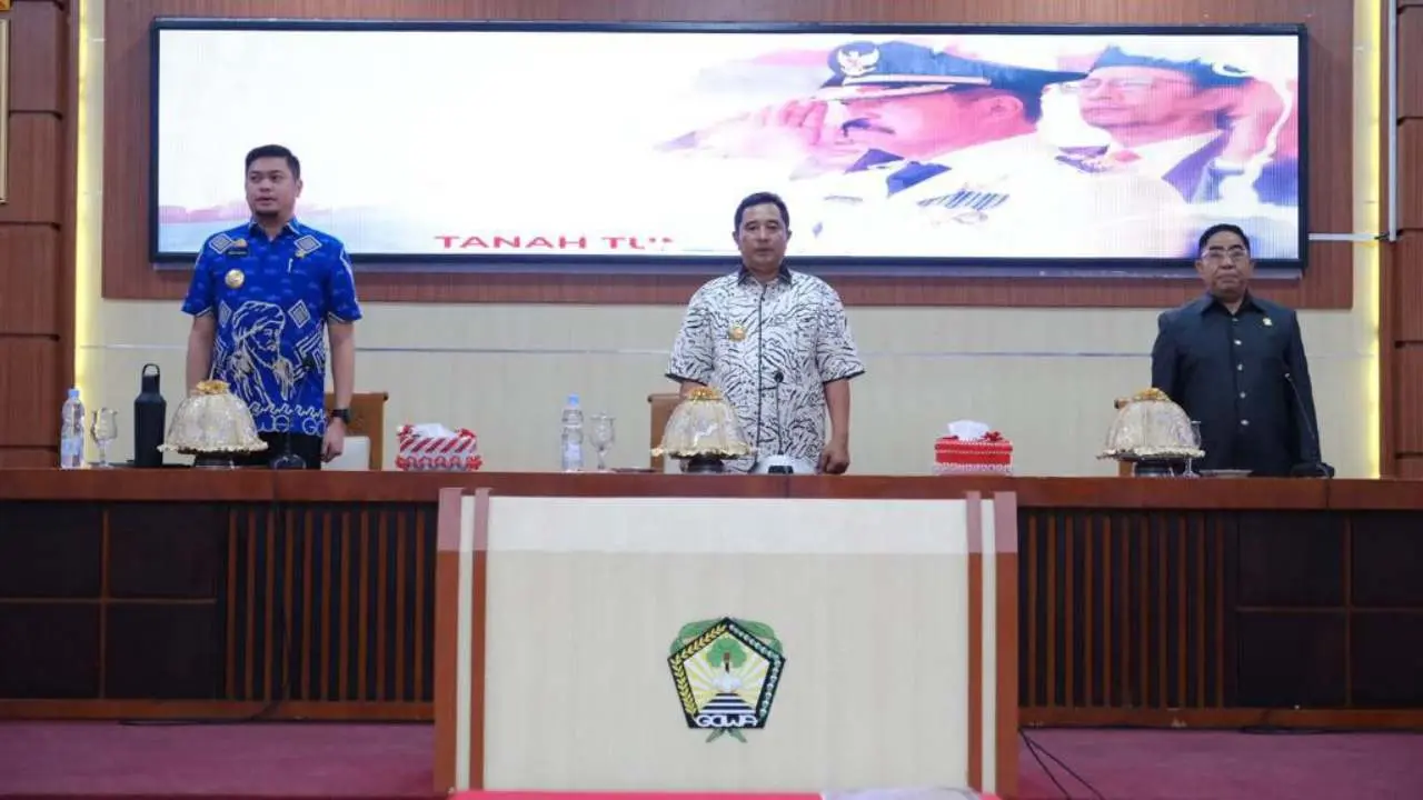 Pemkab Gowa Pertama di Sulsel Lakukan Penandatangan NPHD Pilkada Sebanyak Rp75 Miliar 2 Pemkab Gowa Pertama di Sulsel Lakukan Penandatangan NPHD Pilkada Sebanyak Rp75 Miliar