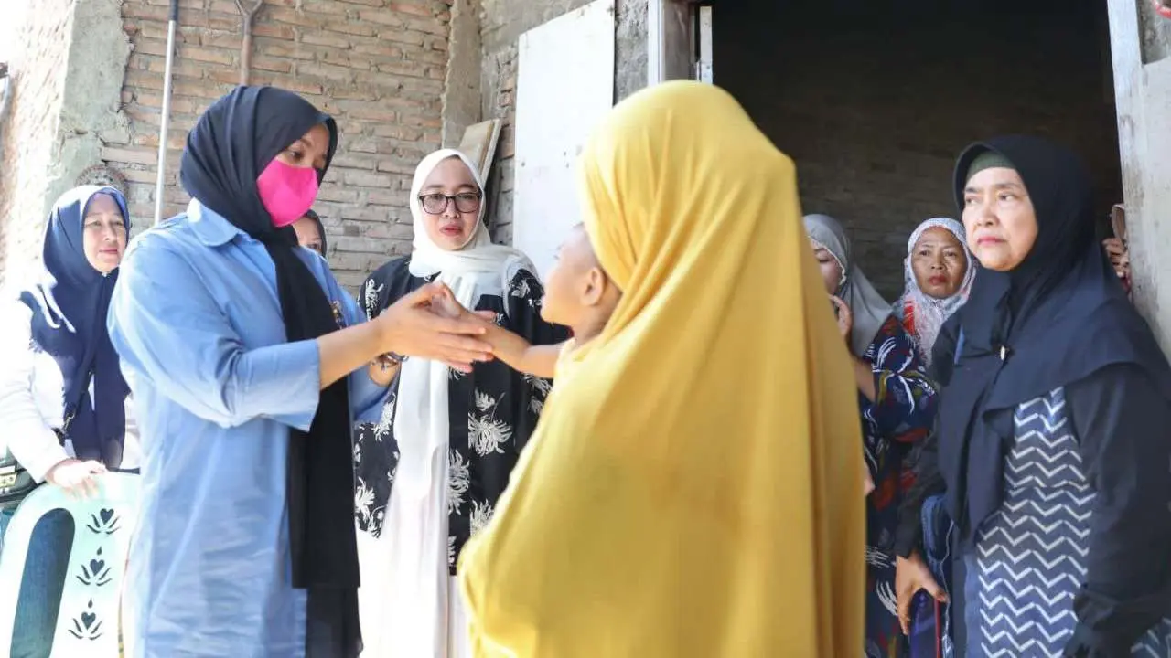 Respon Cepat Fatmawati Rusdi Kunjungi Langsung Penderita Gizi Buruk di Manggala